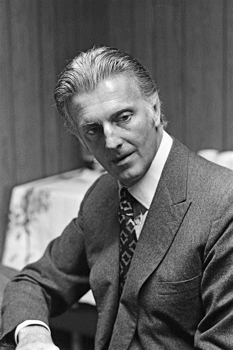 hubert de givenchy age.